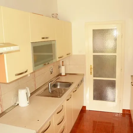 3 Center Apartamento Split